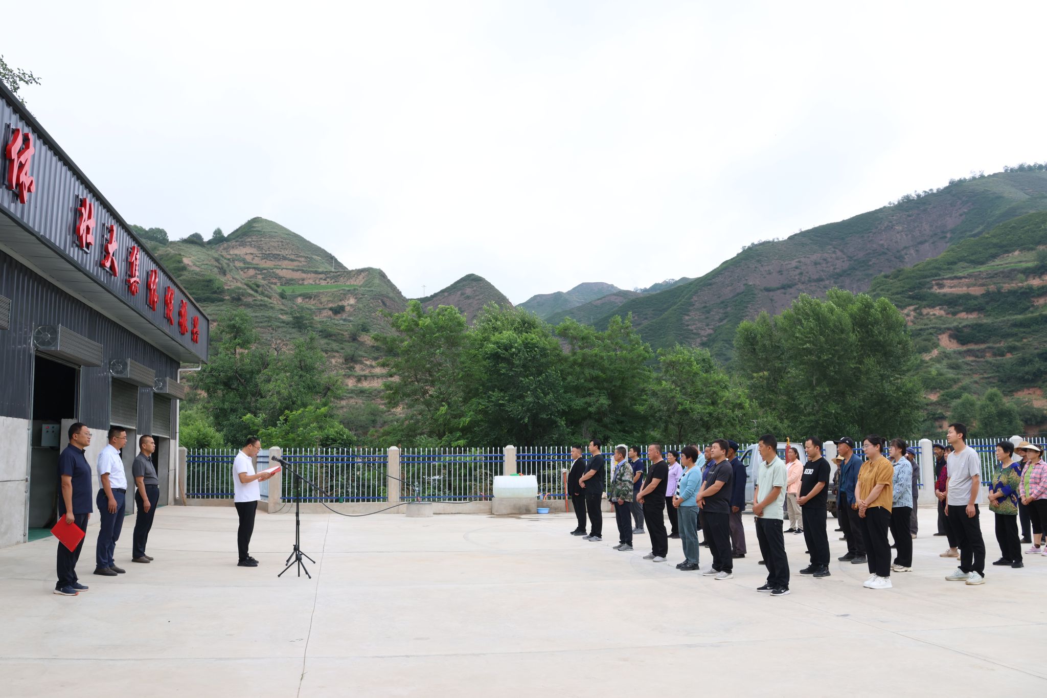 抓實(shí)體 促振興——榆盤(pán)鎮(zhèn)踏出強(qiáng)村富民新路子 農(nóng)機(jī)租賃助力鄉(xiāng)村振興